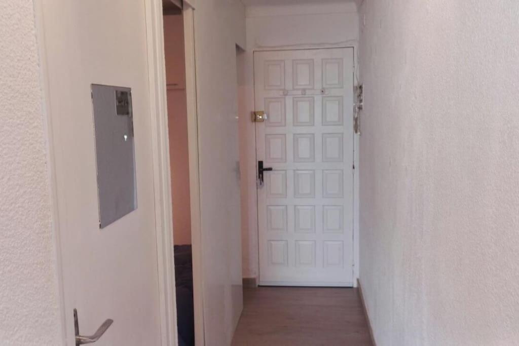 Vistas Frontales Al Mar Apartment Empuriabrava Ngoại thất bức ảnh